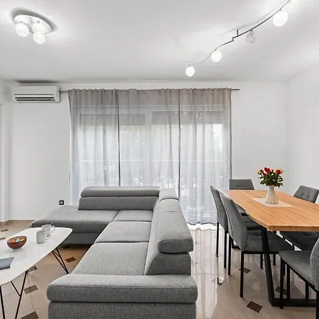 Apartment Lux *